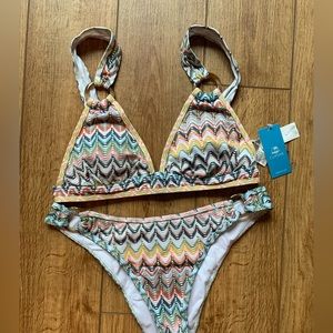 CupShe Swimwear Sz M. Tag has been removed, but the suit has never been worn.